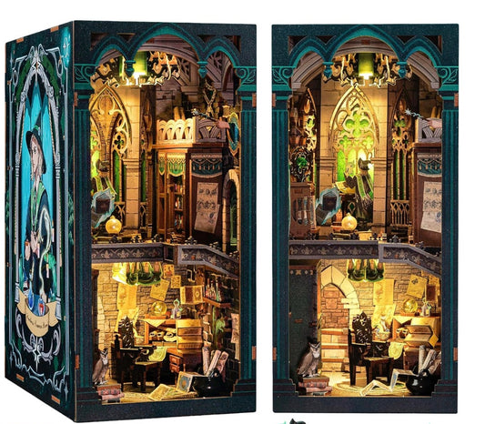 The Wizard Darkness Common Room BookNook